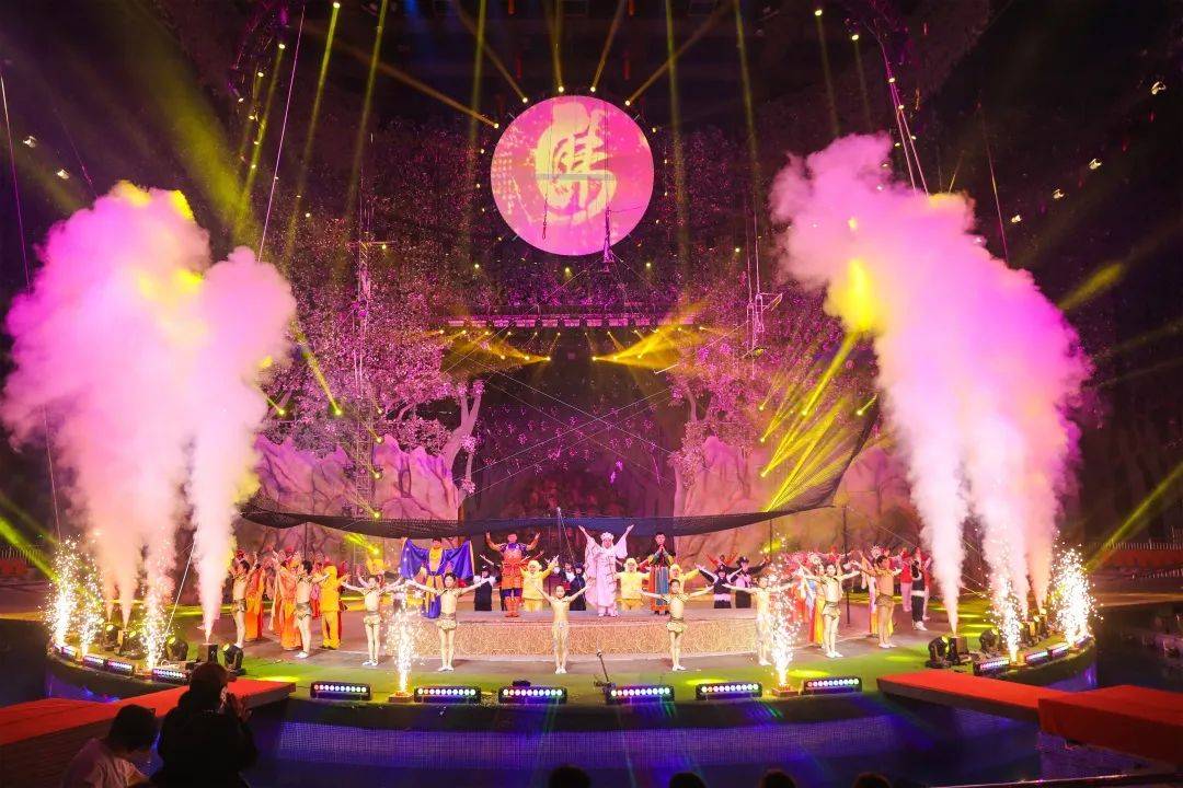 小苹果排练版高清:《剧院魅影》中文版、郑小瑛……厦门最新精彩演出→-第28张图片-太平洋在线下载